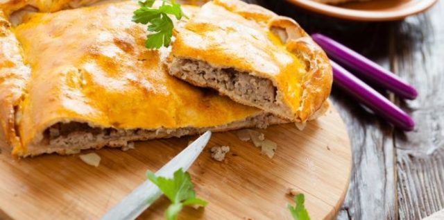 طريقة عمل فطائر محشوة بالكفتة