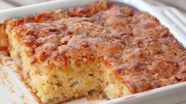 طريقة عمل كيك التفاح المبشور