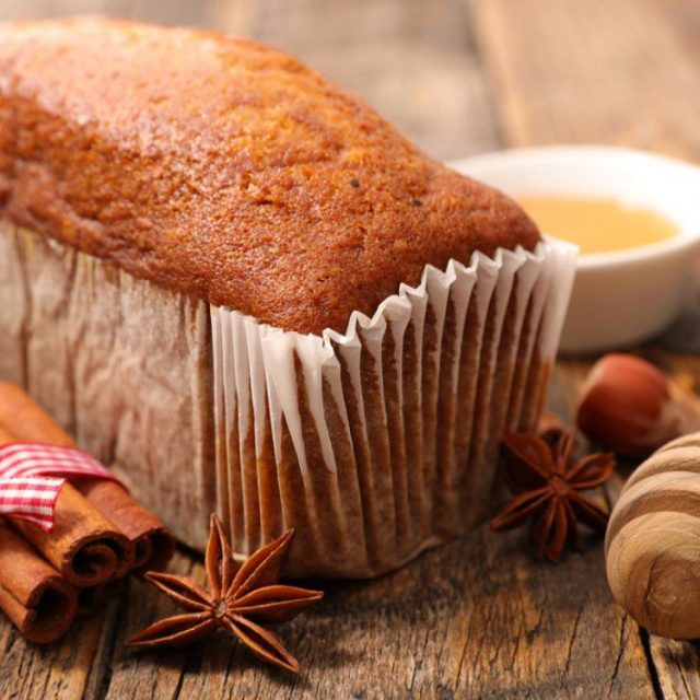 طريقة عمل كيك القرفة بالزنجبيل