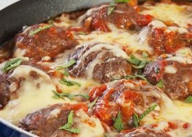 طريقة عمل كفتة لحم بالجبن الموتزاريلا والشيدر