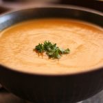 طريقة عمل شوربة الجزر بالبرتقال