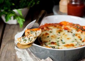 طريقة عمل مكرونة بالسبانخ والريكوتا