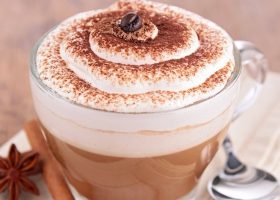 طريقة عمل مشروب الموكا والتوفى