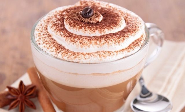 طريقة عمل مشروب الموكا والتوفى