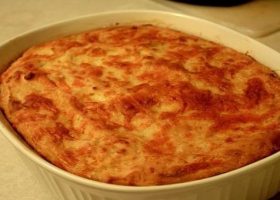 طريقة عمل صينية اللحم بالجبن بالفرن