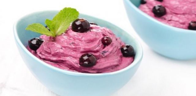 طريقة عمل بودينج التوت