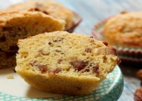 طريقة عمل كيك بالبلح