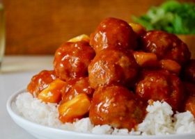 طريقة عمل كفتة اللحم بصوص الأناناس