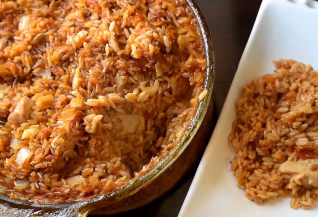 طريقة عمل طاجن لسان العصفور بالدجاج