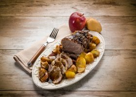 طريقة عمل ستيك اللحم بصوص التفاح