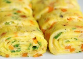 طريقة عمل رول البيض