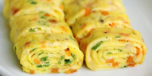 طريقة عمل رول البيض