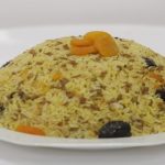 طريقة عمل الأرز باللحم والفواكه المجففة