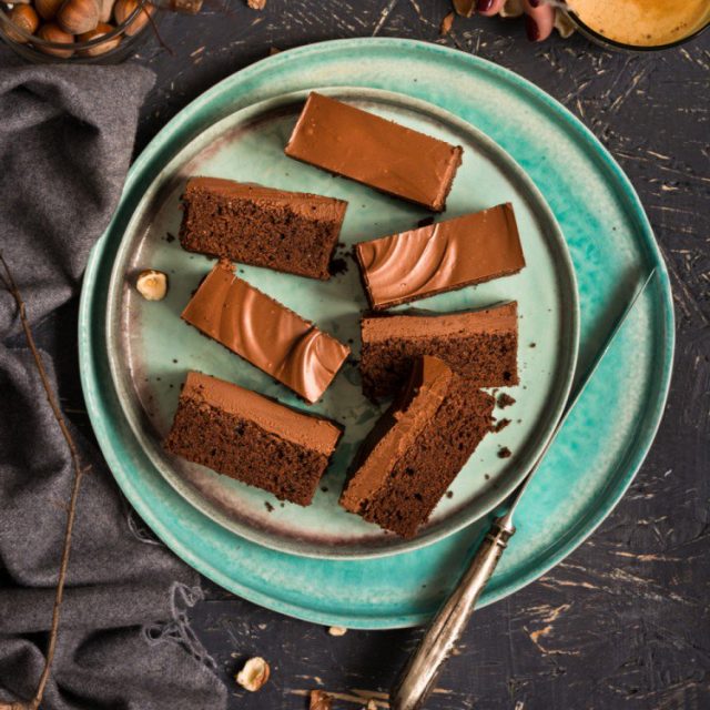 طريقة عمل براونيز بثلاث مكوناتر