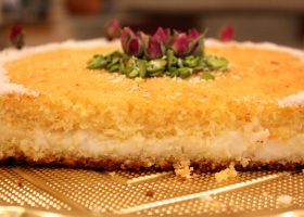 طريقة عمل بسبوسة محشية بالمهلبية