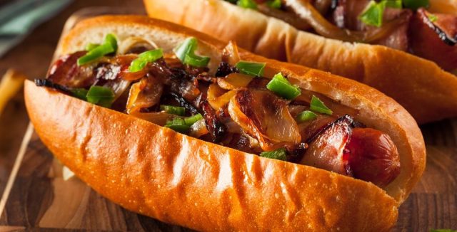 طريقة عمل ساندويشات السجق بالمشروم