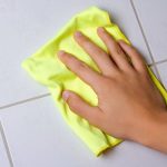طريقة تنظيف فواصل السيراميك على الارض