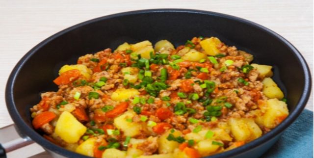 طريقة عمل صينية خضار باللحم المفروم