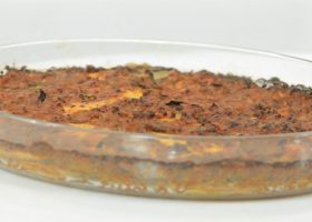 طريقة عمل صينية القلقاس باللحم المفروم