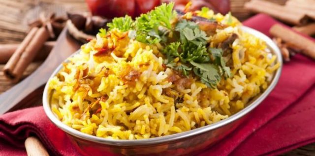 طريقة عمل أرز بسمتي بالكاري والدجاج