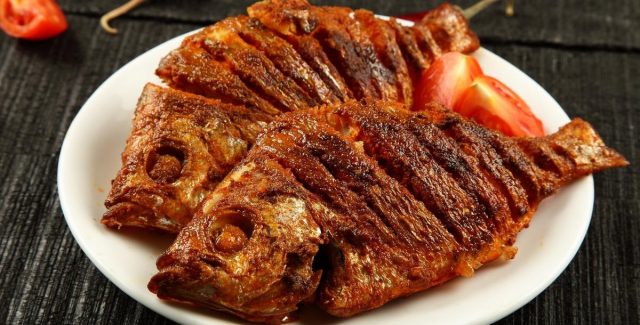 طريقة عمل سمك بالخل والثوم