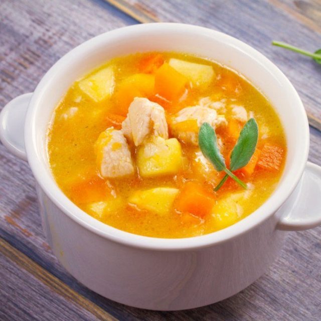 طريقة عمل شوربة اليقطين بالدجاج