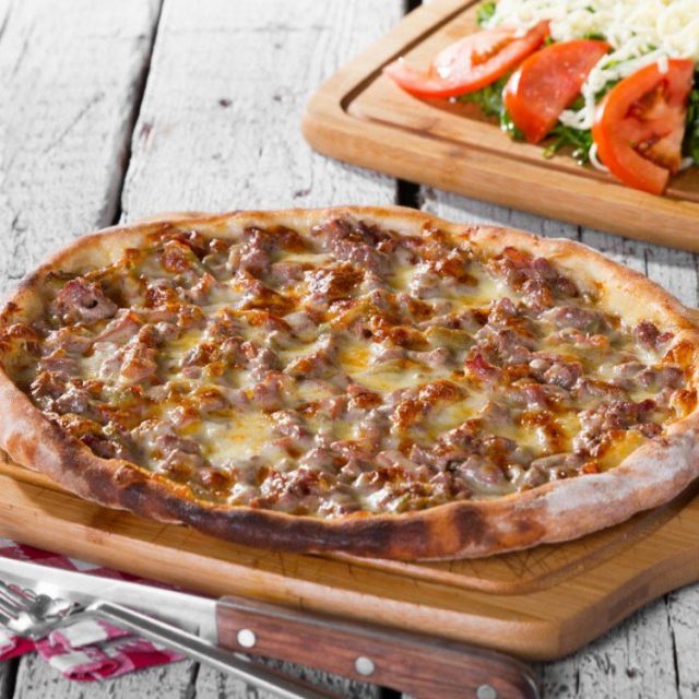 طريقة عمل فطاير اللحم بالبيض التركية