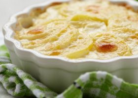 طريقة عمل بطاطس بالبشاميل