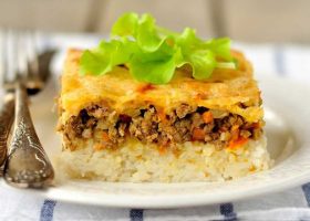 طريقة عمل أرز بالبشاميل واللحم