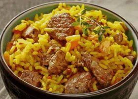 طريقة عمل أرز باللحم والجزر