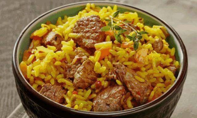 طريقة عمل أرز باللحم والجزر