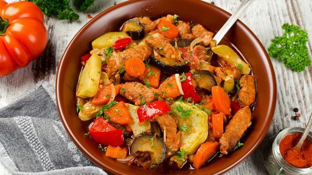 طريقة عمل إيدام الباذنجان بالبطاطس