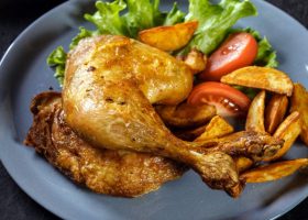 طريقة عمل الدجاج المشوي بالمستردة والعسل