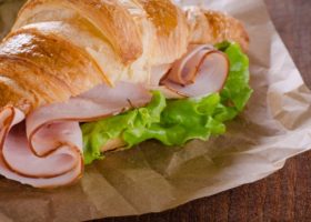 طريقة عمل كرواسون التيركي بالبرتقال