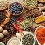 طريقة التخلص من رائحة التوابل فى المطبخ
