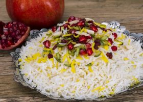 طريقة عمل أرز إيراني بالرمان