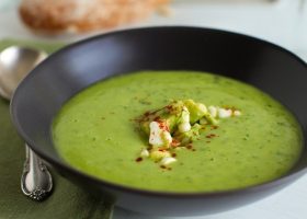 طريقة عمل شوربة الأفوكادو