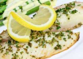 طريقة عمل سمك مشوي بالأعشاب