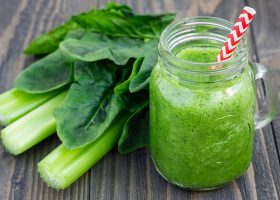 طريقة عمل عصير الكرفس