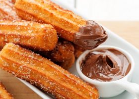 طريقة عمل تشيرو بالشكولاتة