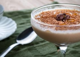 طريقة عمل حلى القهوة بالكريمة