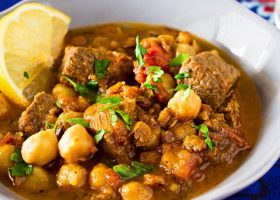 طريقة عمل خورشت قيمه مع الأرز الأبيض