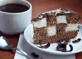 طريقة عمل كيكة الشطرنج الباردة