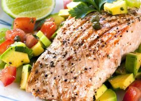 طريقة عمل سمك فيليه مشوي بالخضار