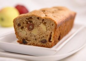 طريقة عمل كيكة التمر والتفاح الصحية