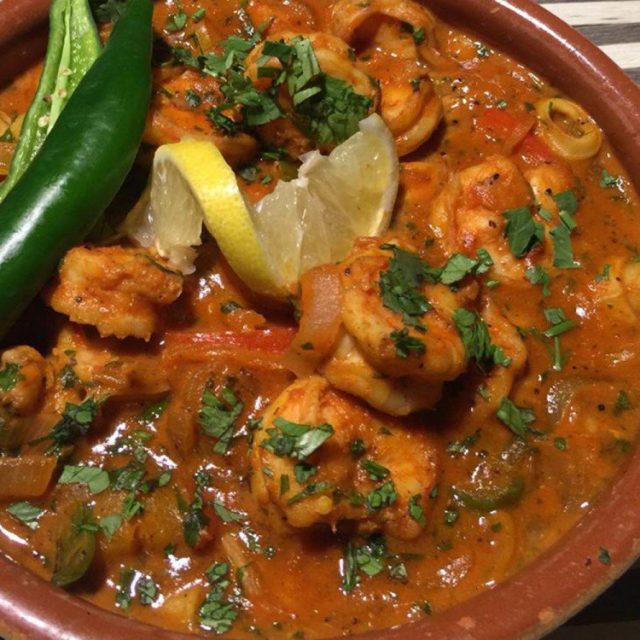 طريقة عمل ثمار البحر بالصلصة