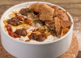 طريقة عمل فتة كباب باللبن