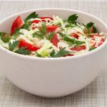 طريقة عمل سلطة الملفوف بالطماطم