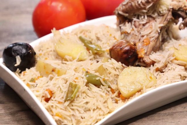 طريقة عمل عيش حيساوي بالدجاج