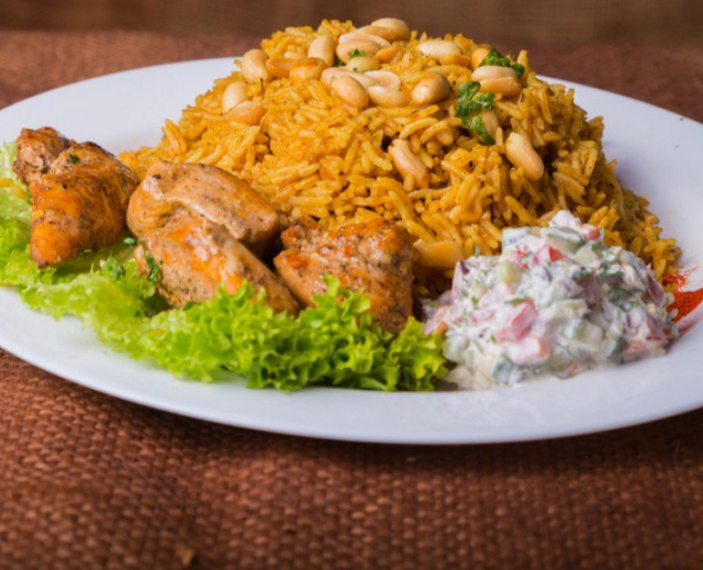 طريقة عمل أرز مشخول بالدجاج